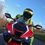 Honda CBR1000RR-R Landstrasse - 11