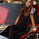 03 - EICMA 2015 - Aprilia Girls - 02